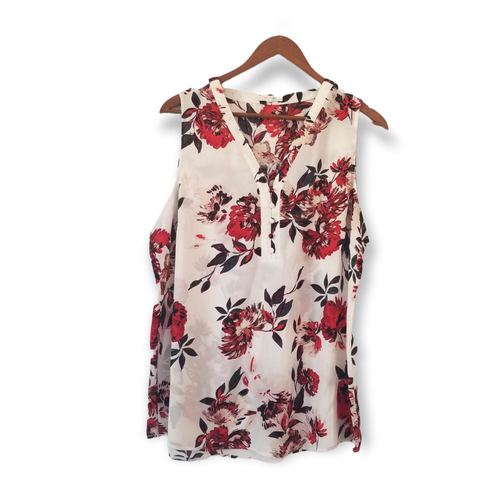 Maurices Floral Print Top, Button Front V Neck - Size 0